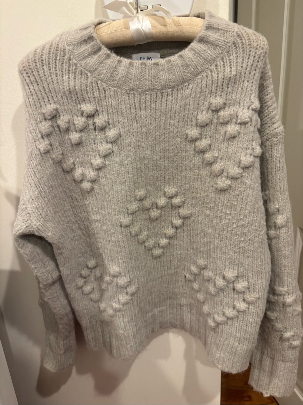 Bluivy Bulky Knit Heart-Pattern Sweater - Light Tan